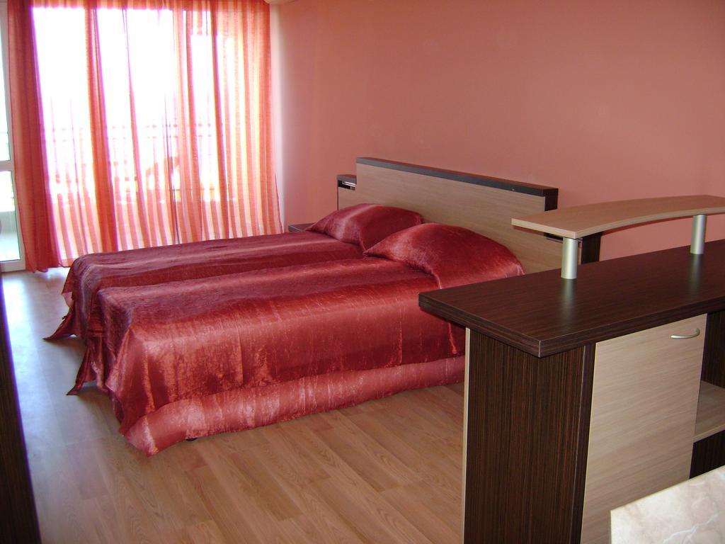 Mak Complex Hotel Поморие Екстериор снимка